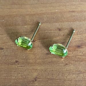 Vintage 14K Gold Peridot Earrings without backs